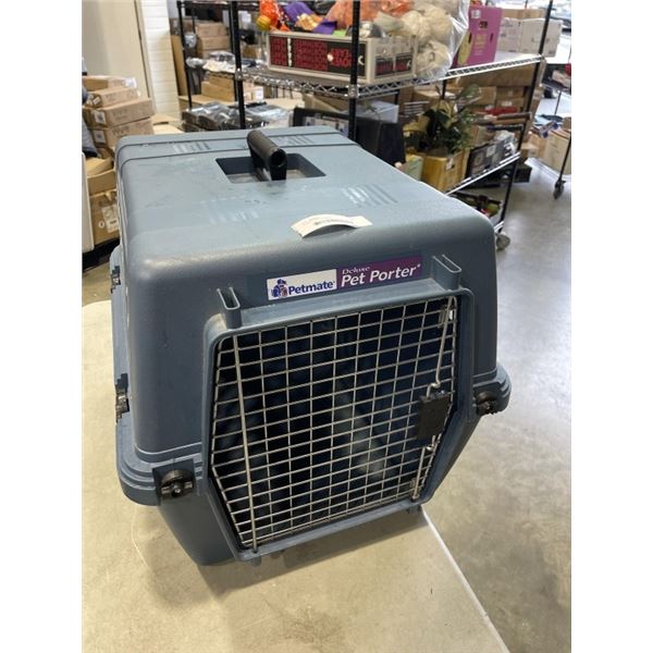PLASTIC DOG KENNEL