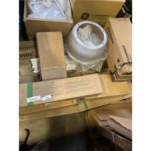 ASSORTED LED AND FLOURESCENT TUBES, VARIOUS SIZES