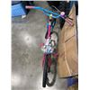 Image 3 : HELLO KITTY YOUTH BIKE