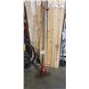 Image 1 : BUNDLE OF GARDEN TOOLS