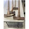 Image 2 : BUNDLE OF GARDEN TOOLS