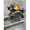 Image 1 : DEWALT TILE SAW