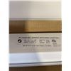 Image 2 : 2 NEW BJ TAKE LED CONNECTABLE OVERHEAD LIGTHS, 4FT