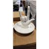 Image 3 : 2 NEW SETS OF HIS AND HERS HAND RING HOLDERS, WHITE AND GOLD