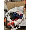 Image 2 : ASSORTED HALLOWEEN DECOR AND COSTUMES