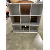 Image 1 : WHITE 9 CUBICLE DISPLAY SHELF 3FT X 3FT