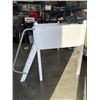 Image 2 : WHITE SINGLE SIZE LOFT BED