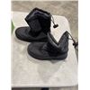 Image 2 : SIX PAIRS NEW UNISEX WINTER BOOTS, SIZE 6.5 MEN, 8 LADIES