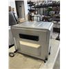 Image 3 : CUISINART TOASTER OVEN