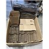 Image 1 : BOX OF 4X4X4 BOXES AND BLACK GIFT BOXES