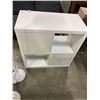 Image 3 : WHITE IKEA 4 CUBICLE DISPLAY SHELF