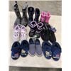 Image 1 : BOX OF NEW CHILDREN'S SHOES VARIOUS SIZES