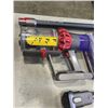 Image 3 : DYSON CYCLONE V10 MOTORHEAD CORDLESS VACUUM WITH ACCESSORIES, WORKING