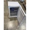 Image 2 : GALANZ 3 DRAWER 3.04 CUBIC FOOT FREEZER