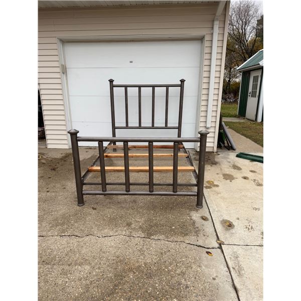 ANTIQUE METAL BED - FULL SIZED