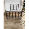 Image 5 : ANTIQUE METAL BED - FULL SIZED