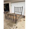 Image 7 : ANTIQUE METAL BED - FULL SIZED