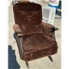 Image 4 : CRUSHED VELVET ROCKER