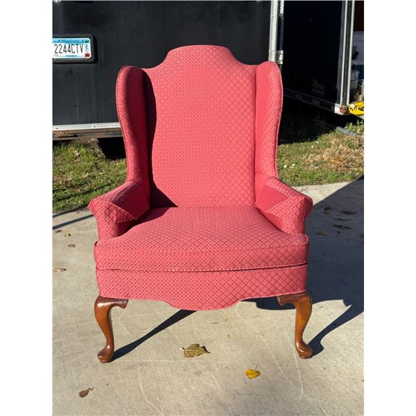 WOODMARK ORIGINALS QUEEN ANNE STYLE CHAIR (MATCHES THE CHAIR IN LOT 29)