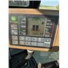Image 12 : John Deere 569 Round Baler