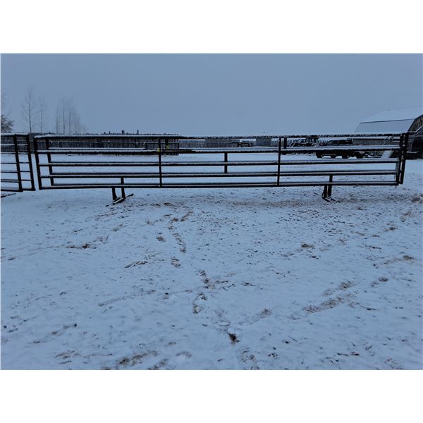 2x Bid Price, 30ft Heavy Duty Free Standing Panels