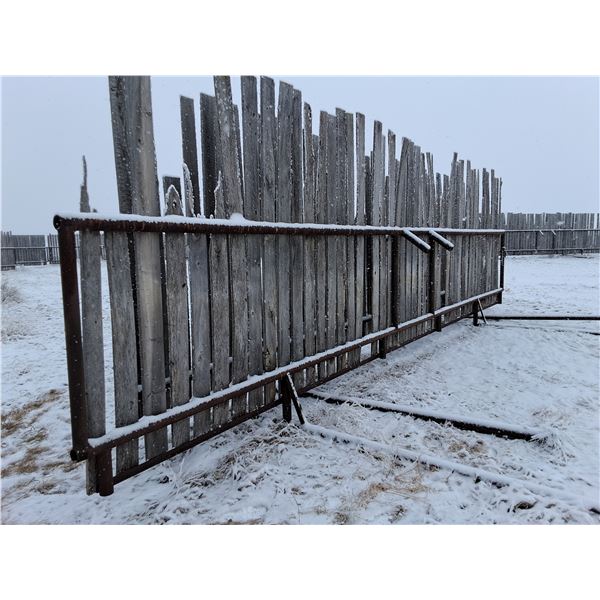 2x bid price 30 ft Free Standing Windbreak Panels, with removable boards/ Slats, 15 ft wide base