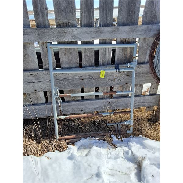 4' x 3.5' Steel Gate w/Hinges