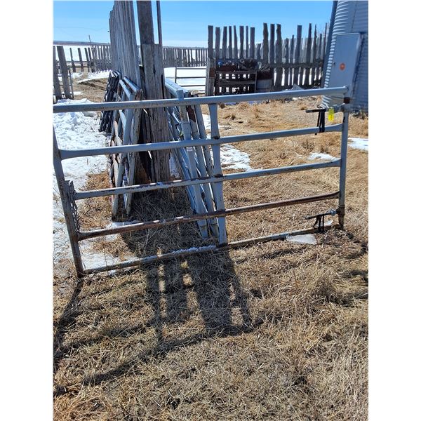 4' x 8' Steel Gate w/Hinges