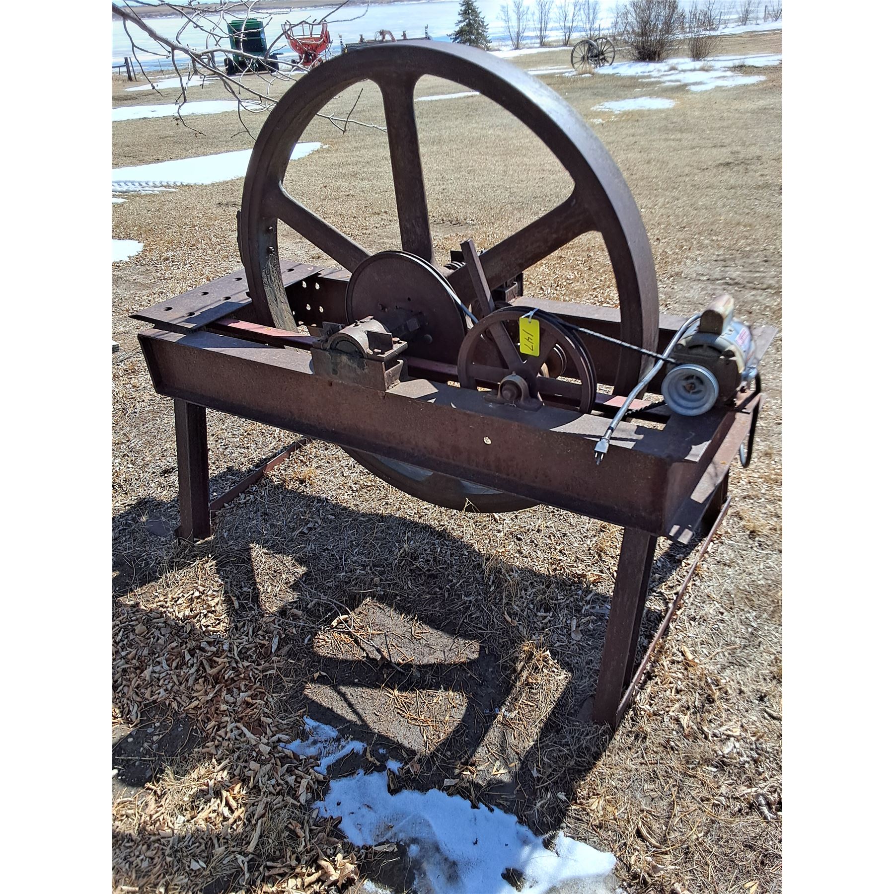 Custom Made Electric Log Splitter with 1/2 Horsepower Motor - Working