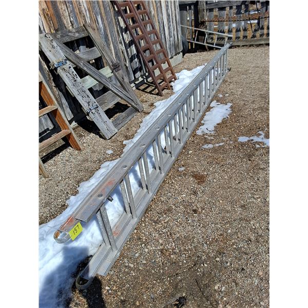 32' Max Aluminum Extension Ladder