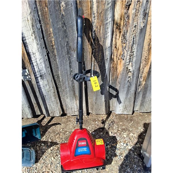 Toro Electric Power Shovel - 11" Width - Working