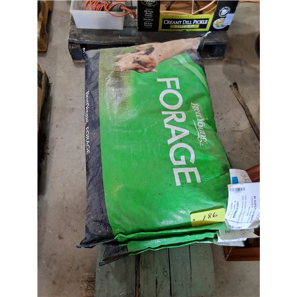 (5) 50 lb Sealed Bags of "Brett Young #4 Super Haymaker" Forage Mix