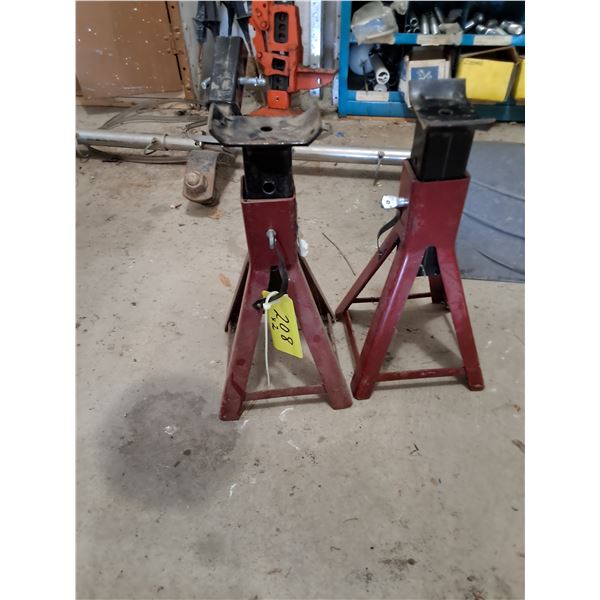 (2) Jack Stands
