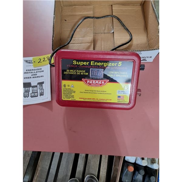 Parmak Super Energizer 5 50 mile 110v Electric Fencer