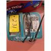 Image 6 : (2) Cordless Makita Impacts with Batteries & Chargers