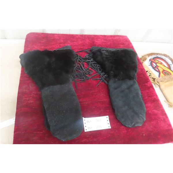 Leather Mitts with Tassels