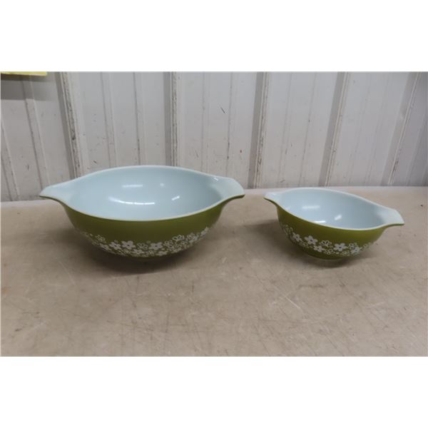 Two Piece Set of Vintage Pyrex Green/Crazy Daisy Mixing Bowls