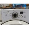 Image 7 : Maytag EPICZ Front-Load Washing Machine with Water Hose