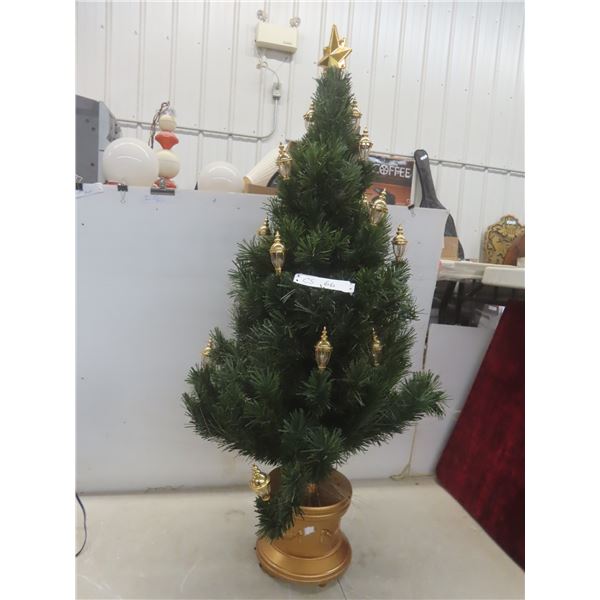 Christmas Tree (48" Tall)