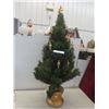 Image 1 : Christmas Tree (48" Tall)