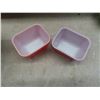 Image 7 : Two Pyrex Mixing Bowls, One Fire-King Mixing Bowl, and Two Pyrex Refrigerator Dishes