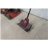 Image 3 : Toro Power Shovel