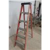 Image 2 : Fiberglass/Aluminum 6' Stepladder