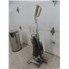 Image 10 : Tall Garbage Can and Hoover Air Sprint Vacuum