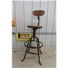 Image 1 : Antique Drafting Swivel Stool