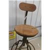 Image 2 : Antique Drafting Swivel Stool