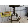 Image 4 : Antique Drafting Swivel Stool