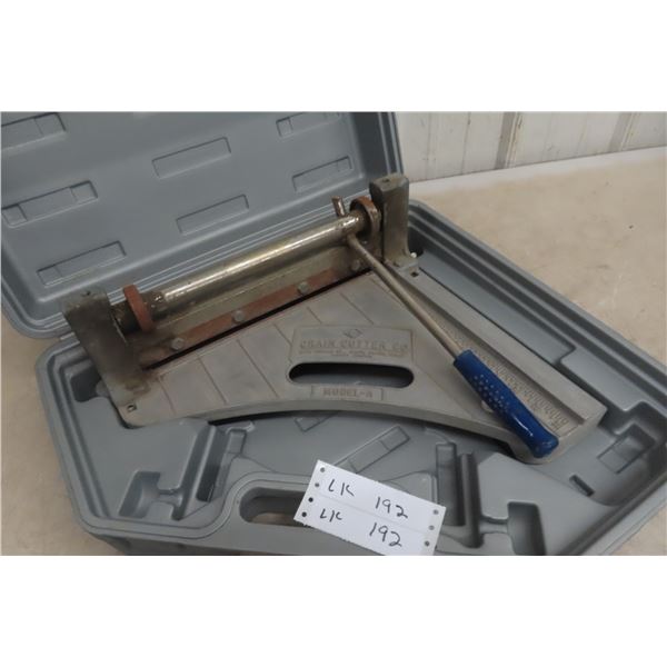 Roberts 12" Tile Cutter in Fitted Case