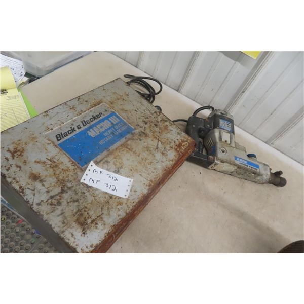 Black And Decker Macho III HD Rotary Hammer with Case and Extra Bits