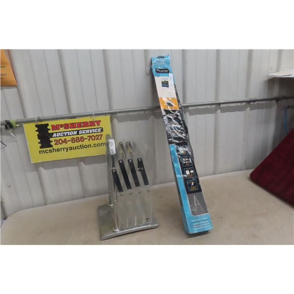 Folding Organizer and Aluminum Telescoping Easel